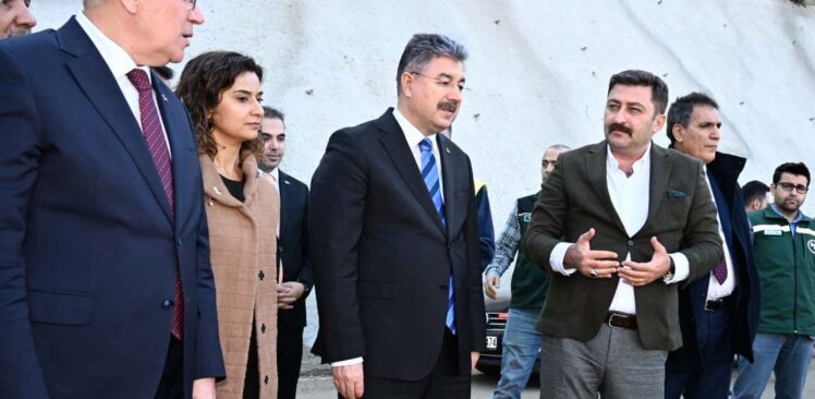 Vali Dr. Erdinç Yılmaz ve Osmaniye Milletvekili Mücahit Durmuşoğlu, Kadirli Savrun Barajı İnşaatında İncelemelerde Bulundu