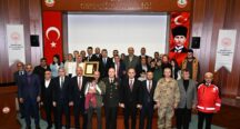 Cumhurbaşkanı Erdoğan Adına,  Gazilere Devlet Övünç Madalyası Ve Beratı Vali Yılmaz Tarafından Verildi