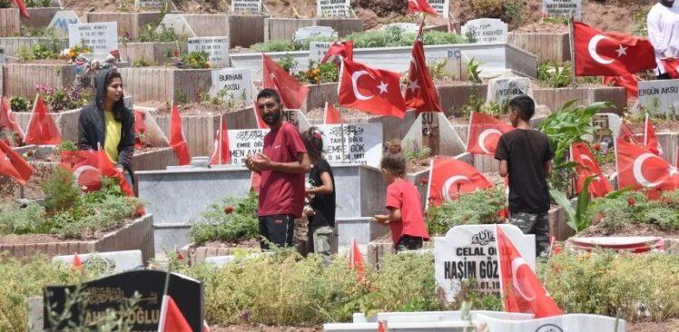 Osmaniye Belediyesi’nden Babalar Gününe Özel Ziyaret