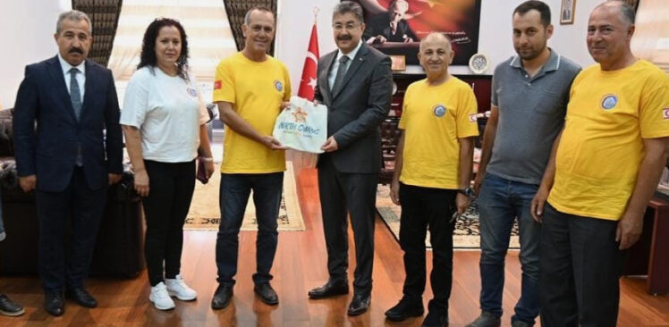 KKTC Adanalılar Dayanışma Aktivite ve Kültür Derneği Başkanı Ramazan Toklu ve Yönetim Kurulu Üyelerinden Vali Yılmaz’a Ziyaret