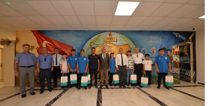 “Okul Sporları Geleneksel Aba Güreşi Yıldızlar Türkiye Şampiyonası’nda”  Güreşçi Öğrencilerimiz  Madalyalarla Döndüler