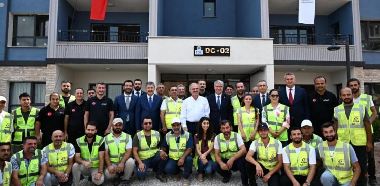 İçişleri Bakan Yardımcısı Sayın Münir Karaloğlu Akyar ve Yaveriye Deprem Konutları ile Metin Tamer ve Sefa Evler Rezerv Alanında İncelemelerde Bulundu