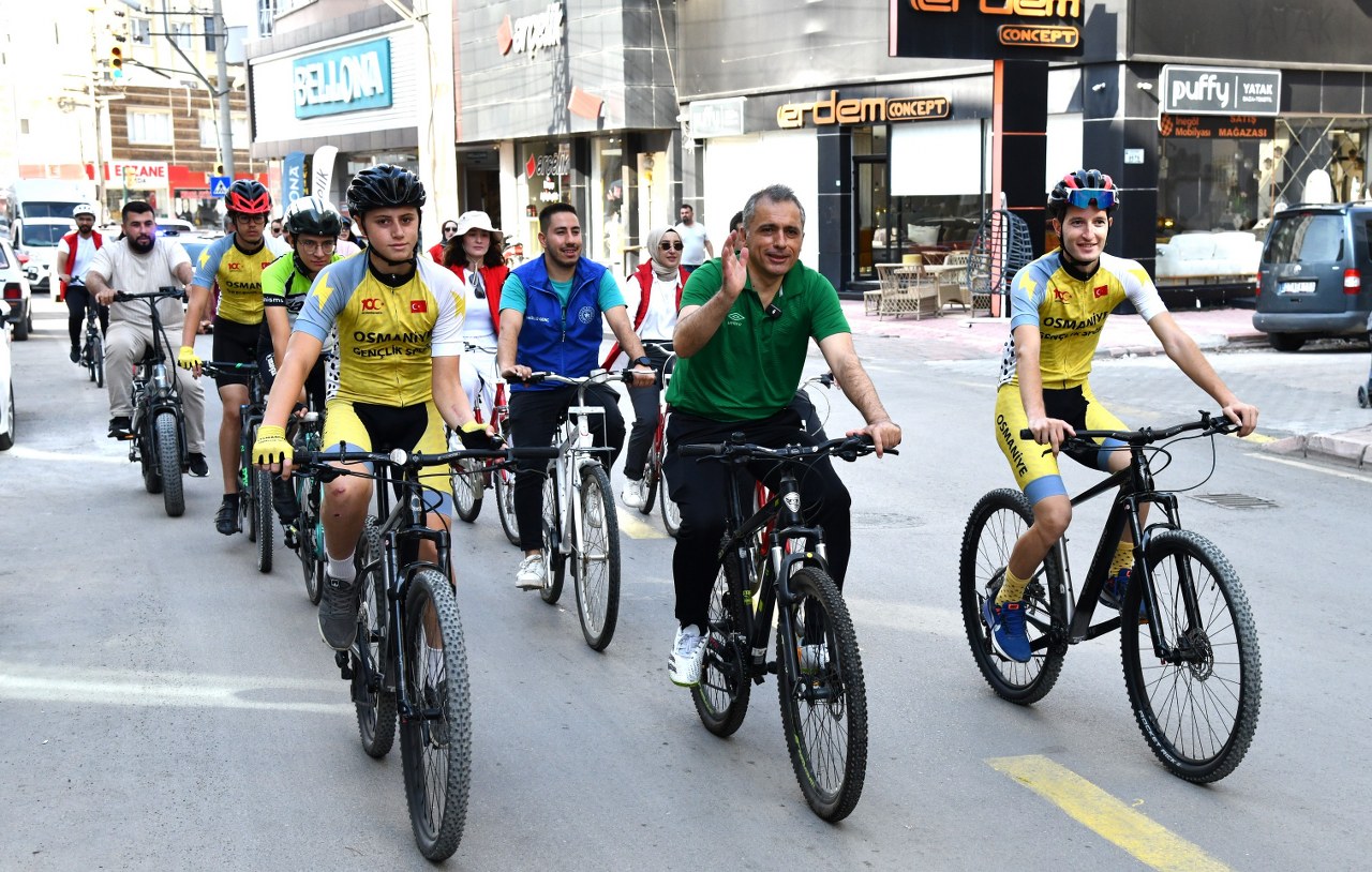 Osmaniyeliler, Pedal Çevirerek Spor Yapmanın Keyfini Doyasıya Çıkardı