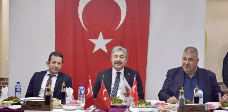 Başkan Mete Kadıoğlu Osmaniye’yi Tanıtma Derneği’nin Düzenlediği Yemek Davetine Katıldık