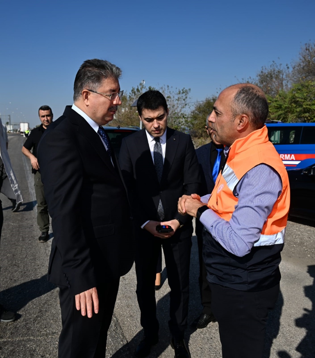 Vali Dr. Erdinç Yılmaz, yapılacak olan Sazlık Kavşağında inceleme ve denetlemelerde bulundu