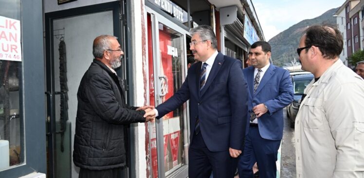 Vali Yılmaz’dan, Bahçe’de  Konteyner Çarşı Esnafını Ziyaret