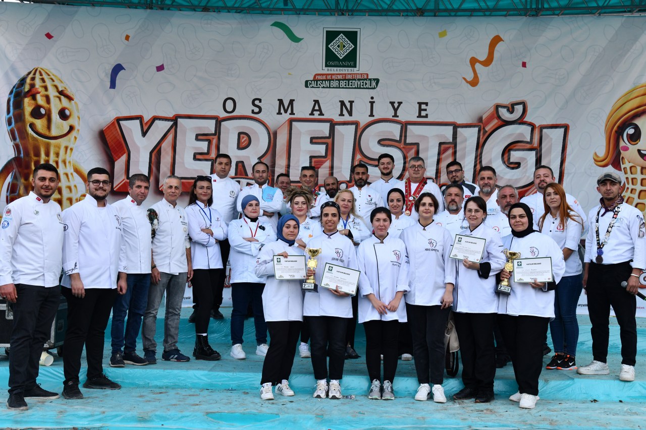  Osmaniye Yer Fıstığı Festivali Binlerce Kişinin Katılımıyla Tamamlandı