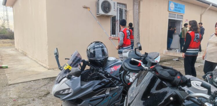 Motosiklet Kulübü Üyeleri Okul Boyadı, Tadilat Yaptı