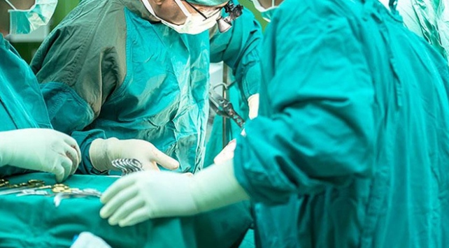 Şanlıurfa’da 3 kollu doğan çocuk ameliyatla sağlığına kavuştu
